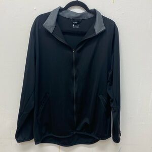 Performance Meets Style: Nike Tech Zip-Up Jacket